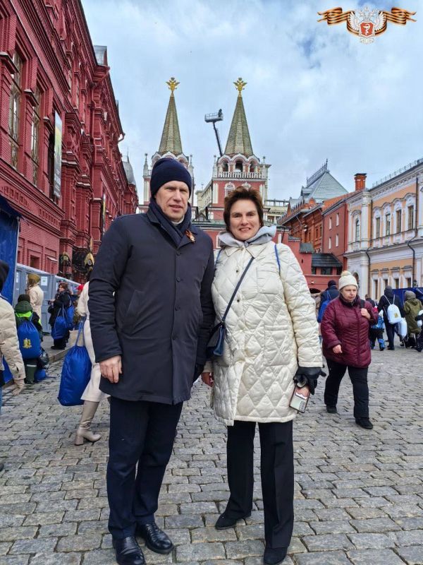 Михаил Мурашко посетил Парад Победы на Красной площади и поблагодарил медиков