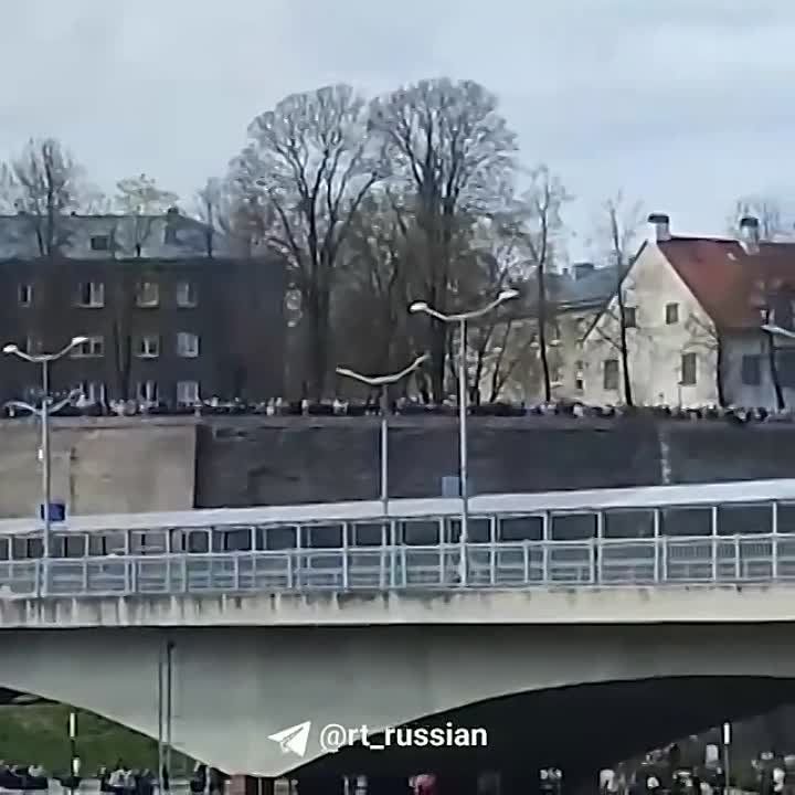 ������ ������� ������� �������� ������� � ����� ��� ������ ����� ����