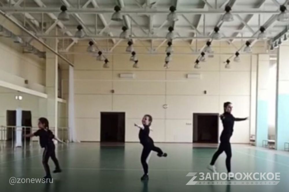 Лучшие мелитопольские фигуристки отправились на сборы в Московскую область