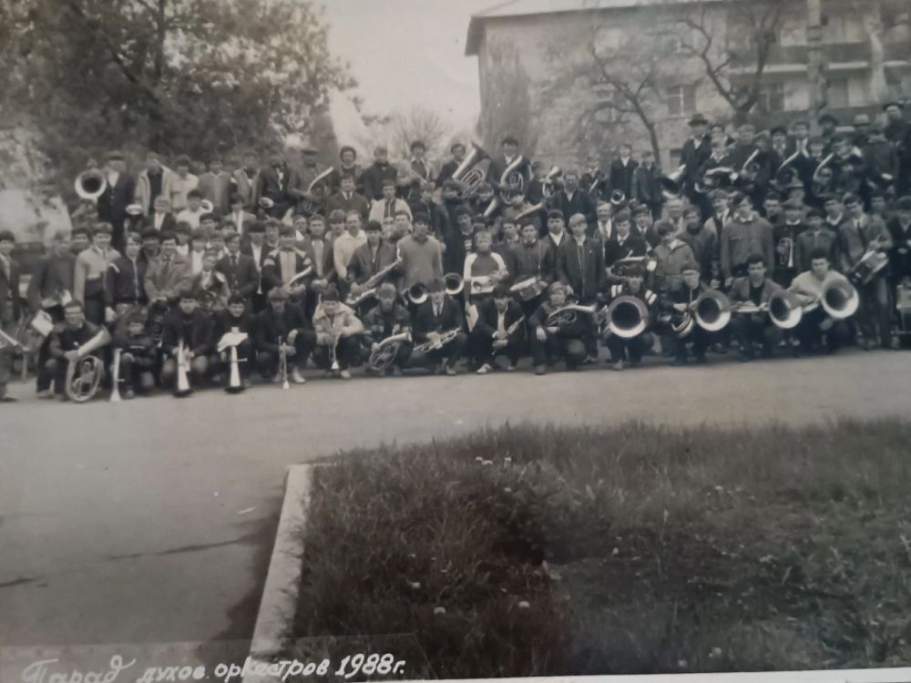 ����� ������� ��������� ������������� ������ 1988 ����