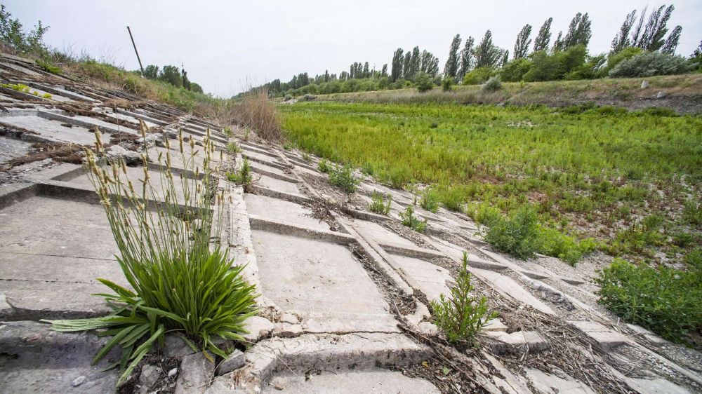 Открытие шлюзов на ДнепроГЭС не поможет наполнить Северо-Крымский канал – специалист