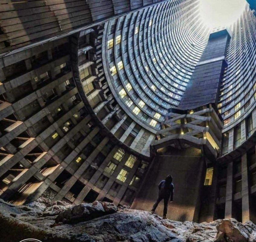 ��������� Ponte City Apartments ��������� � 1975 ���� � ������ �������� ������ � ���