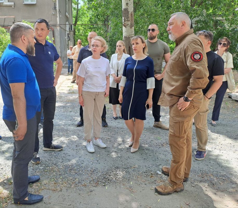 Бердянск с рабочим визитом посетили сенатор Дмитрий Рогозин и председатель правительства Запорожской области Ирина Гехт
