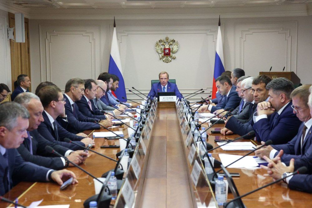 Дмитрий Ворона: Я очень доволен, что на вчерашнем заседании комитета по экономической политике мы среди прочих важных вопросов рассмотрели и одобрили законопроект, который откроет дорогу государственно-частному партнерству в сфере космической деятельности