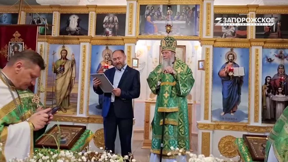 Председатель Законодательного Собрания Запорожской области поблагодарил епископа Феодора за первое Богослужение в Мелитополе