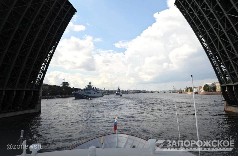 Путин в День ВМФ примет парад в Санкт-Петербурге