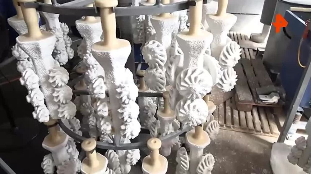 Денис Мантуров посетил предприятия обрабатывающей промышленности в рамках рабочей поездки в Запорожскую область