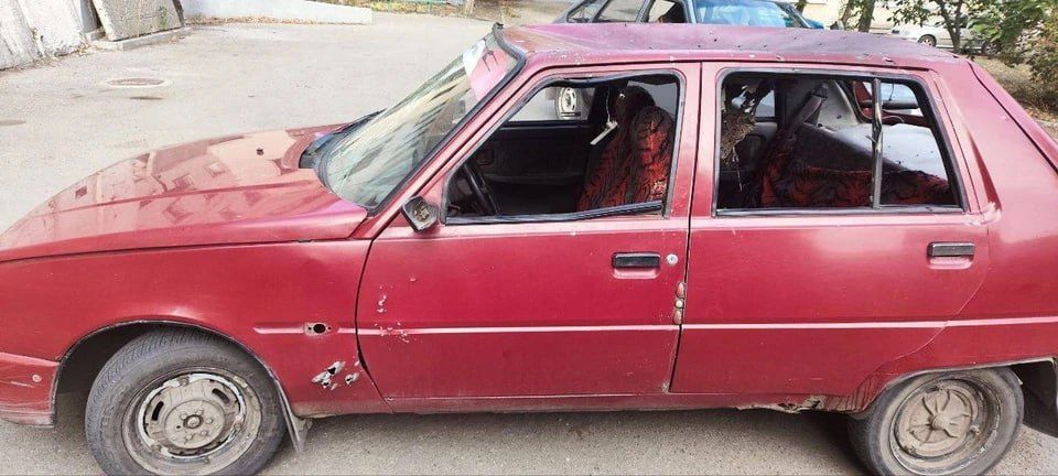 «Пострадали, когда везли детей в поликлинику»: Два гражданских автомобиля в Запорожской области подверглись атаке ВСУ
