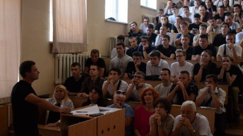 � ���� ����������� ������� ��������� ����� 5000 ������������