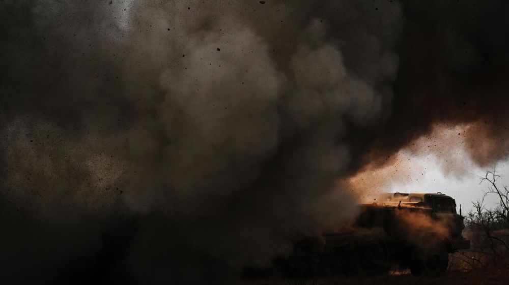 Огневой мешок по сценарию Бахмута: ВСУ потеряли обе дороги из Угледара