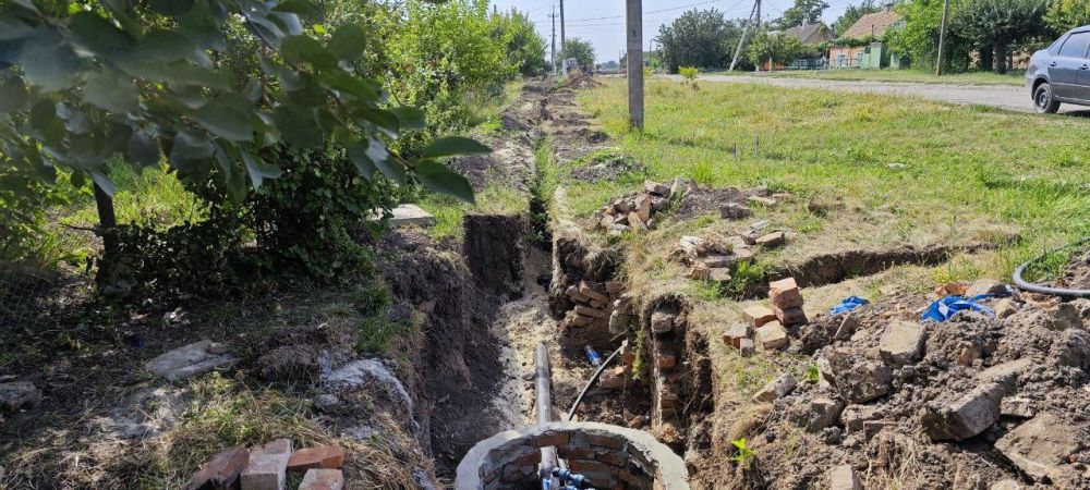 Аварийная бригада из Ингушетии наладила систему водоснабжения административного здания в селе Балково