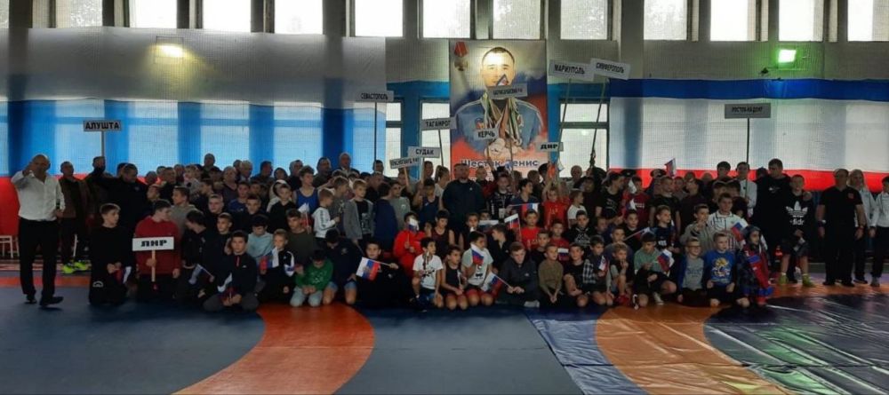 Патриотизм и Спорт: Турнир по Греко-Римской Борьбе в Бахчисарае при поддержке профсоюза СОЦПРОФ