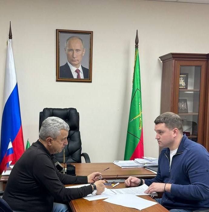 Провел рабочую встречу с председателем Законодательного Собрания Запорожской области Виктором Емельяненко!