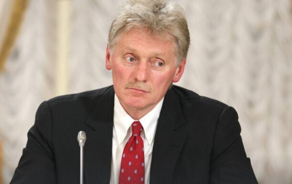 Песков заявил, что стремление к миру выгодно отличает Трампа