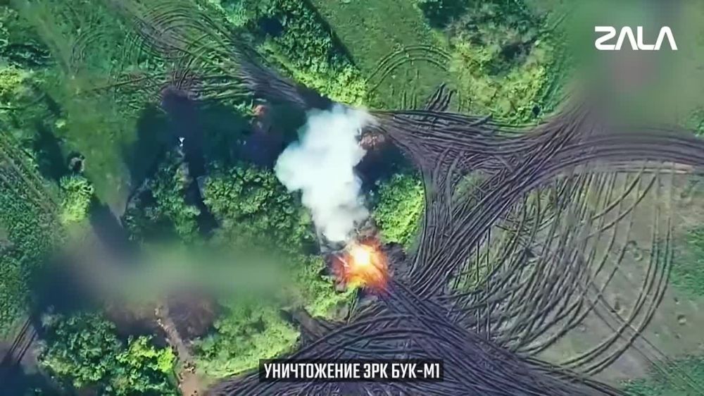 Мощная нарезка применения БПЛА-камикадзе "Ланцет от компании ZALA по различным ЗРК противника