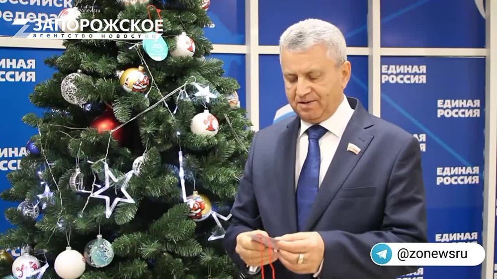 Председатель Заксобрания области снял с «Елки желаний» мечту девочки из Новониколаевки