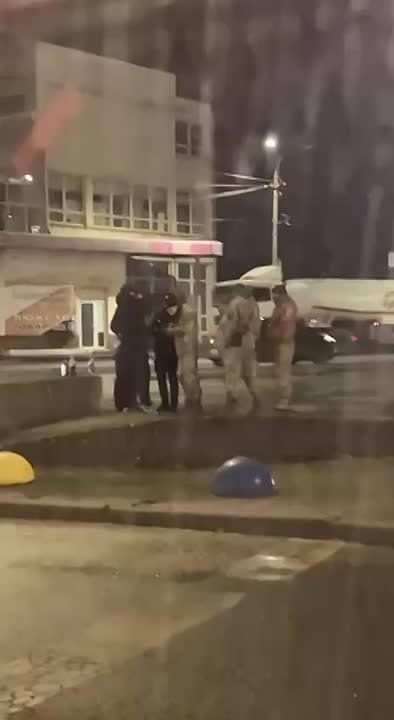 �������� ������ ���. ������ ����-������ �� ����� ������, ����� ����� ������� � ���������� �� ���� �� ������ ����������� ��� � �������