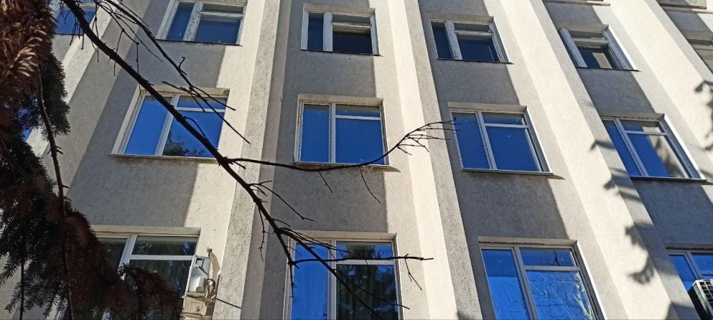 Пензенские специалисты продолжают восстанавливать тепловой контур в здании администрации Токмакского МО