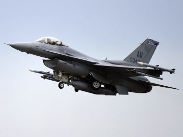       F-16   