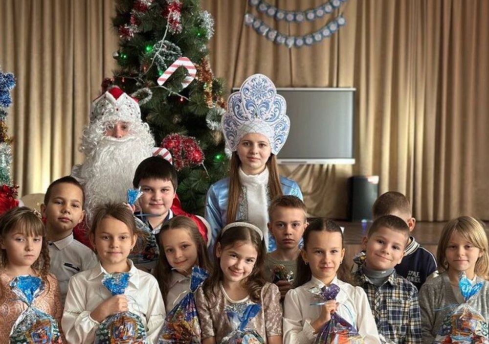 Юные жители Запорожской области получили подарки из Пензы