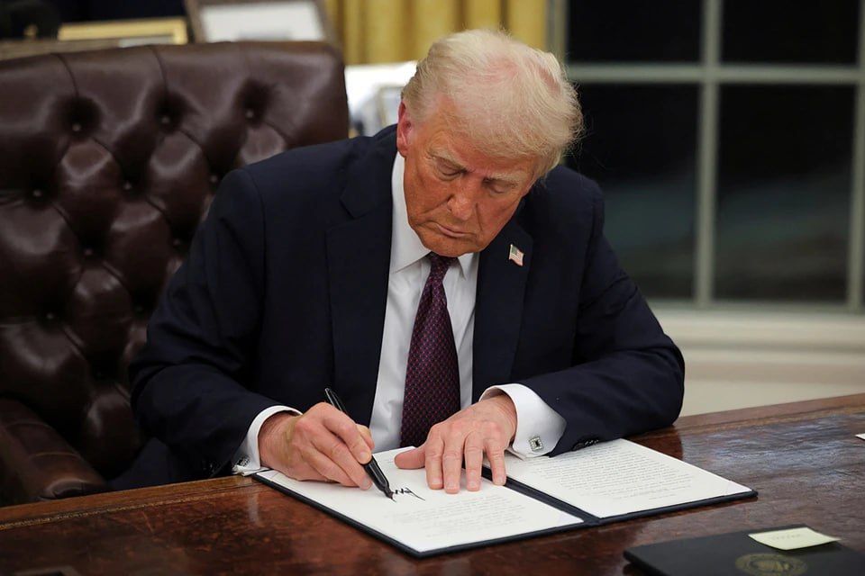 ����� ������� ��������� ���������� �������� �� 100 ���� � The Wall Street Journal