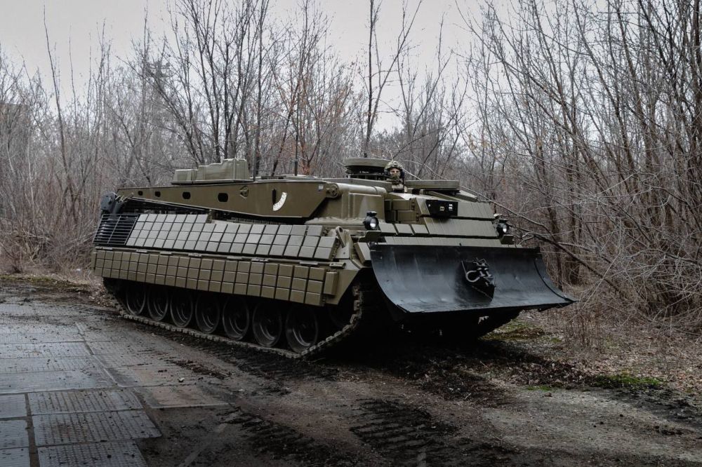 ������������ ������� �������� ���� Bergepanzer 2 �� ���� ����� Leopard 1, ���������� ������� �� "�������-1" ��� ������ �� FPV-������