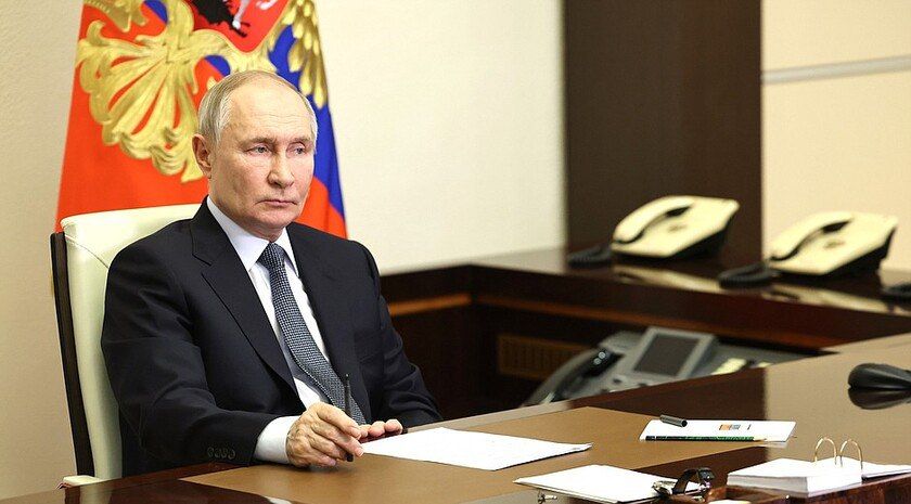 Кремль прокомментировал заявления Карлсона о покушении на Путина