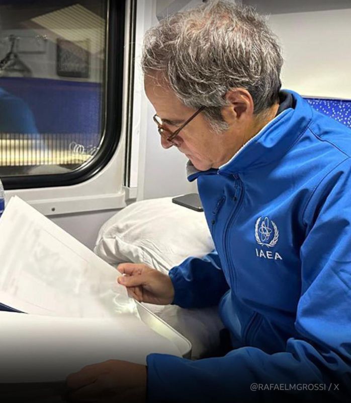 После воскресных обстрелов Энергодара глава МАГАТЭ Рафаэль Гросси прибыл в Киев