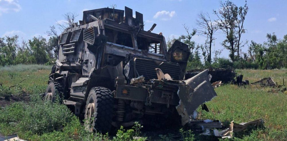 ��� ���� ������������� �� ������ ������������ ���������� MRAP M1224 International MaxxPro ������������� ������������