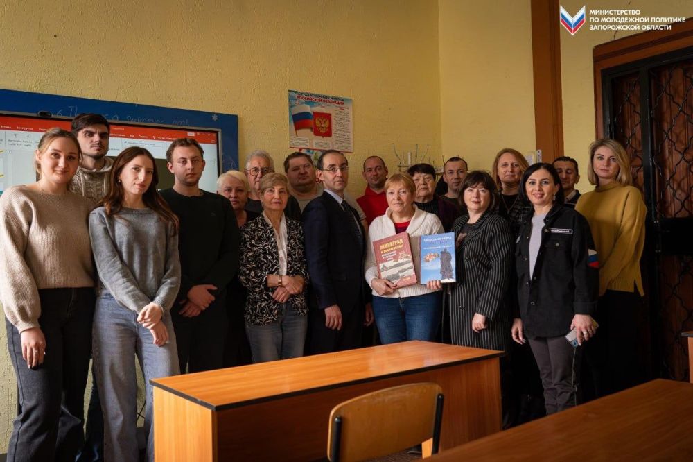 В Васильевке прошла лекция по борьбе с деструктивными явлениями в интернете