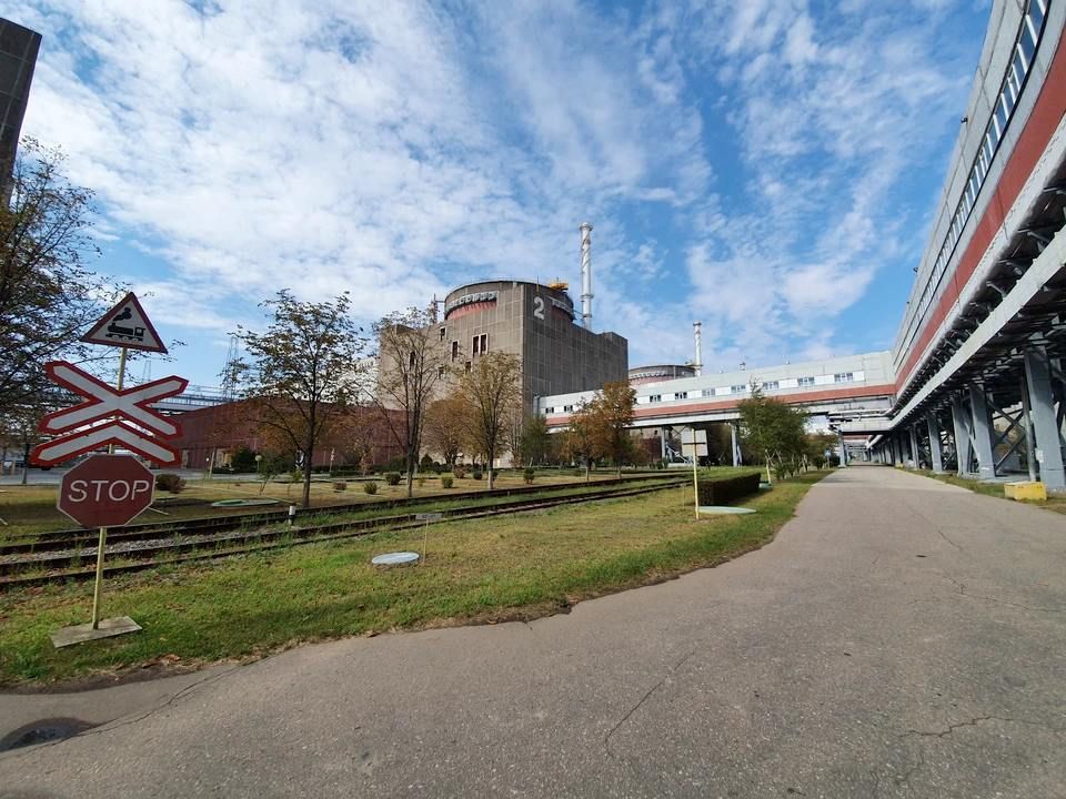 Запорожская АЭС не пострадала при атаке ВСУ на территорию вблизи станции