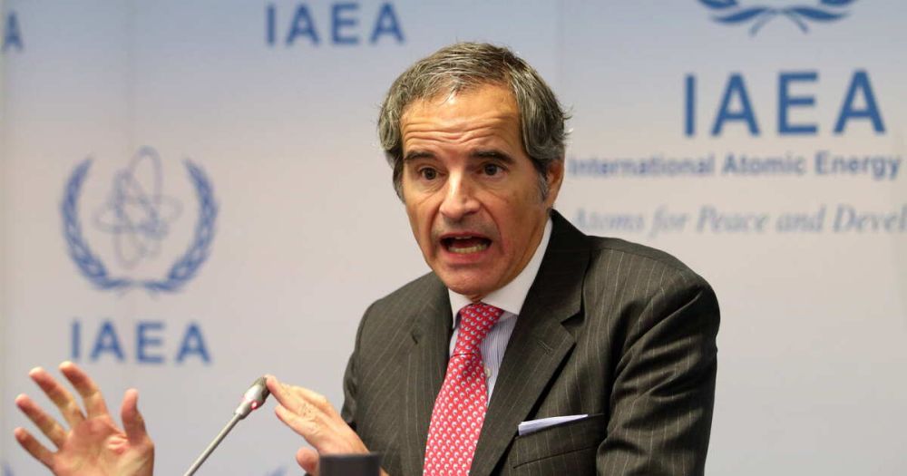 Гросси назвал неприемлемым срыв ротации инспекторов МАГАТЭ на ЗАЭС