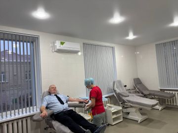 Добрая традиция: сотрудники Госавтоинспекции Запорожья стали постоянными участниками донорской программы
