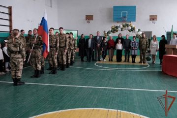 В Запорожской области росгвардейцы приняли участие в открытии «Парты Героя»