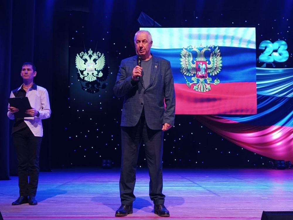 В Бердянске состоялся праздничный концерт, посвященный Деню защитника Отечества