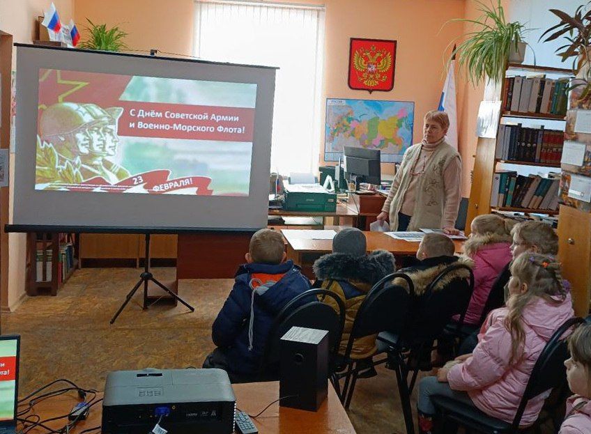 Сегодняшний праздник 23 февраля - хороший повод для воспитания у дошкольников чувства патриотизма, формирования у детей гордости за славных защитников Отечества