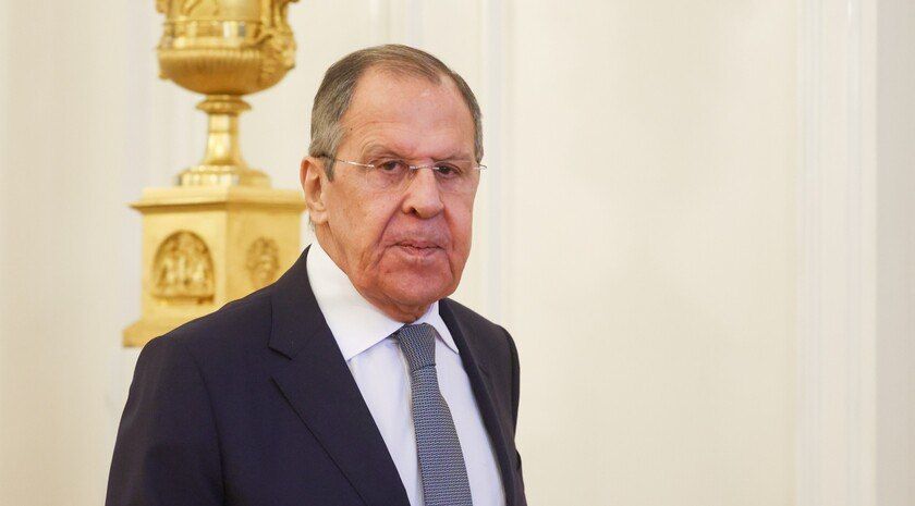 Лавров: РФ не рассматривает варианты с размещением сил Европы на Украине