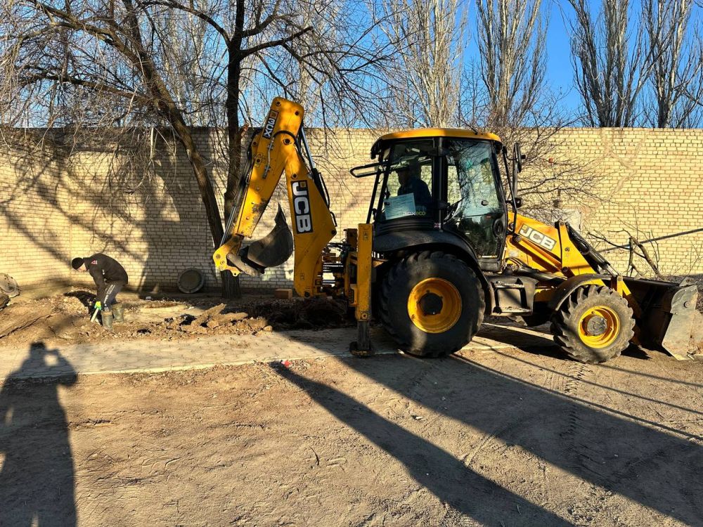 Начался ремонт участка водопровода микрорайона «Ахрамеевка» в Токмаке
