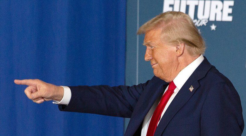 Американская пресса: Трамп остановил военную поддержку киевского режима