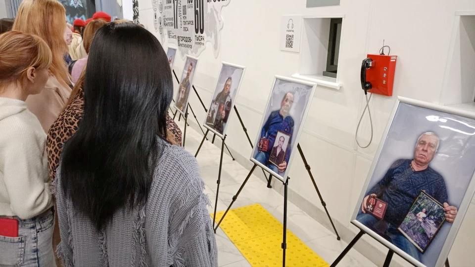 В Запорожской области открыли фотовыставку «Отец Героя»
