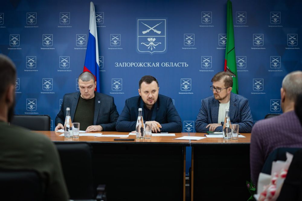 Антон Тицкий: По поручению Губернатора провёл совещание с главами муниципальных и городских образований и представителями региональных министерств и ведомств