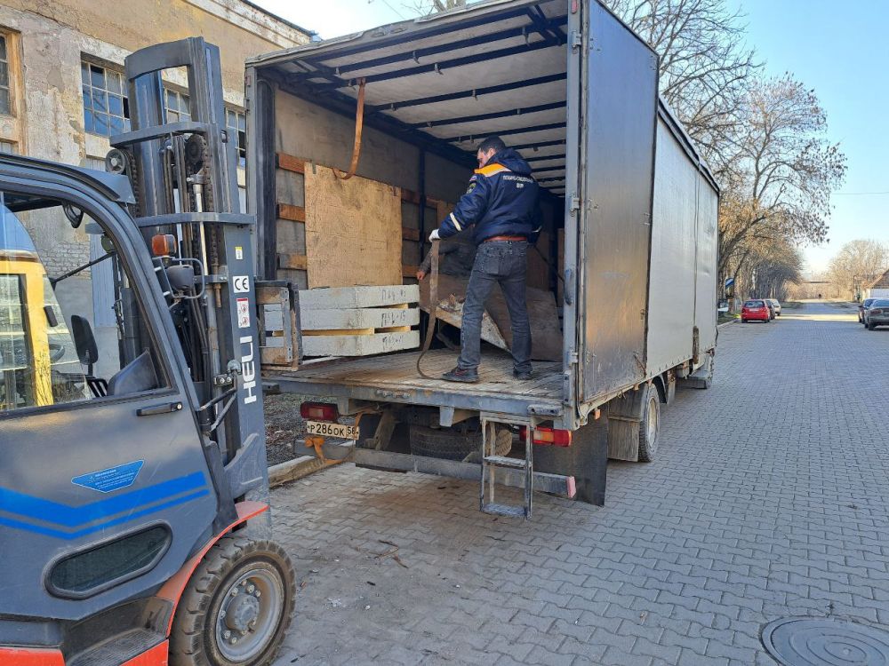 В Токмаке пензенцы приступили к завершающему этапу ремонта теплотрассы школы №12