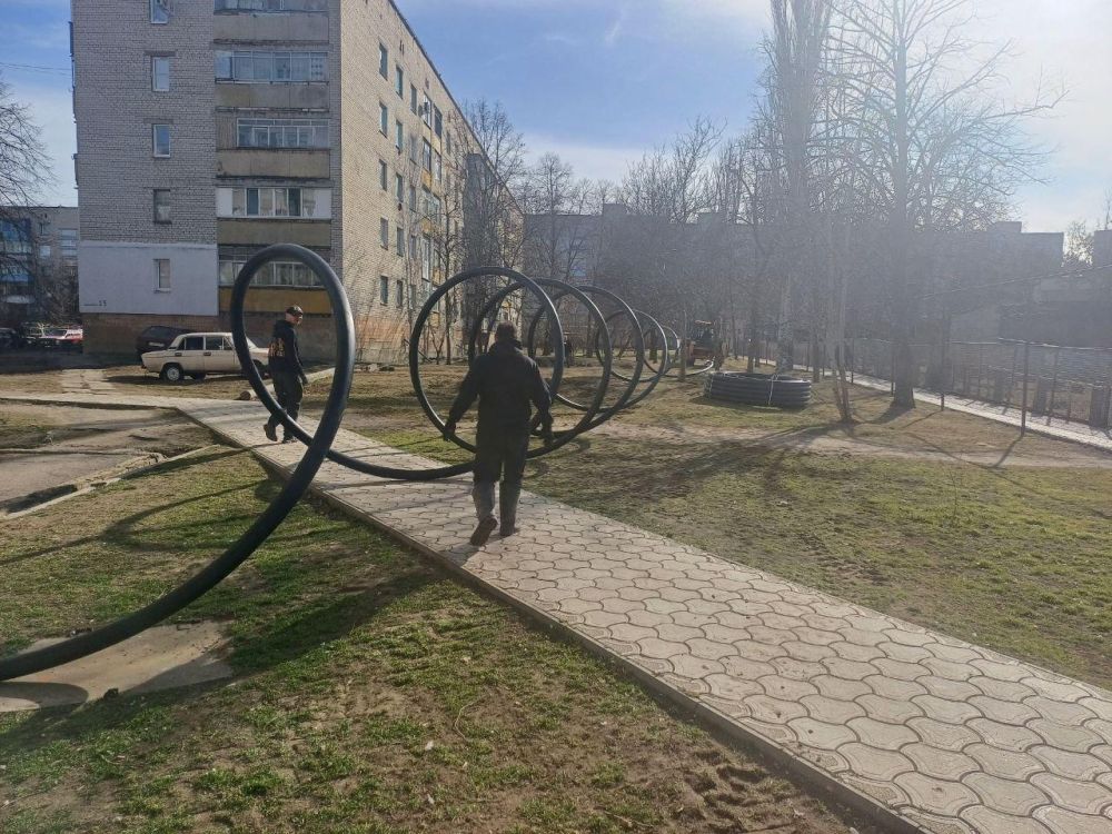 Ремонт участка водопровода в микрорайоне «Ахрамеевка» в Токмаке выполнен более чем наполовину