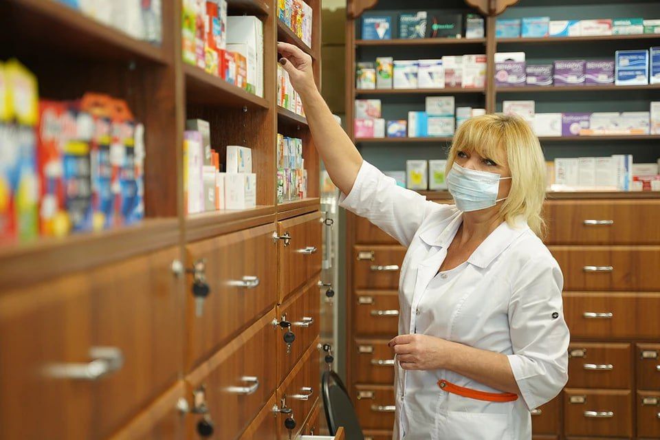 Продажа просроченных лекарств будет блокироваться на кассе: приведет ли это к подорожанию препаратов
