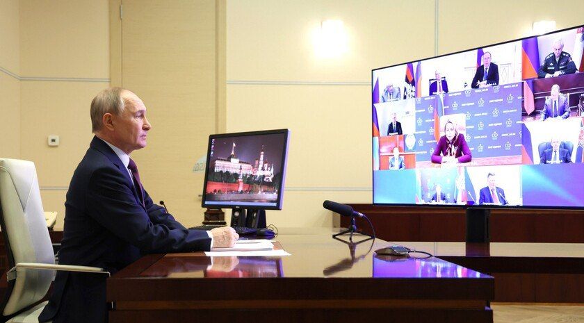 Путин: сдавшимся в плен в Курской области украинским боевикам будет гарантирована жизнь