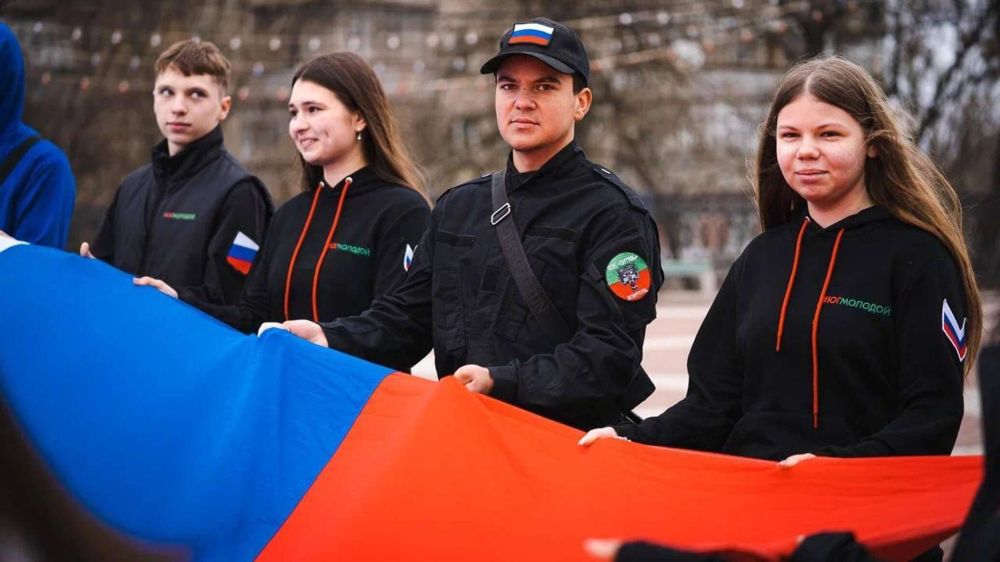 С праздником, братья: главы исторических регионов поздравили Крым