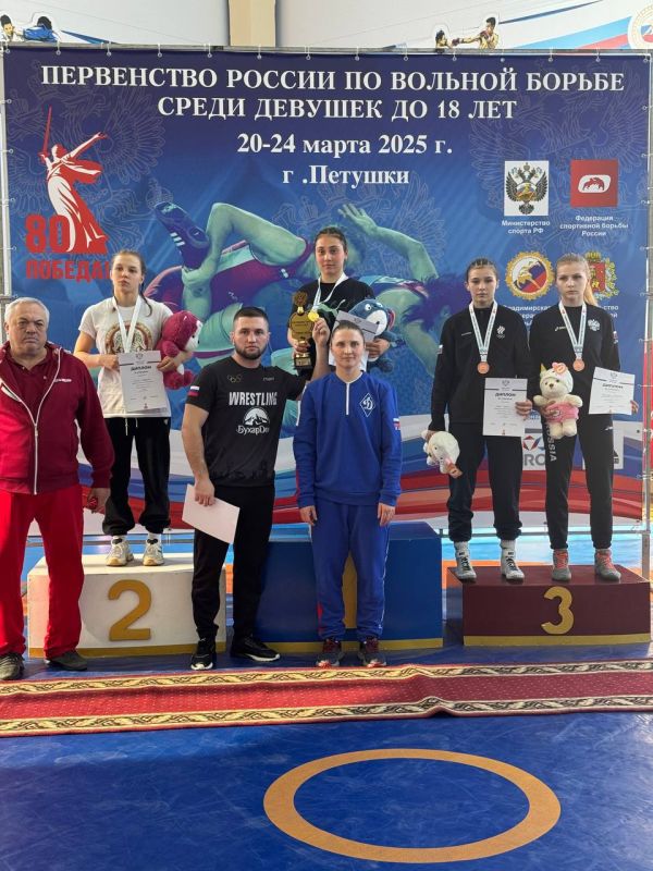 21-23   .  .       18 