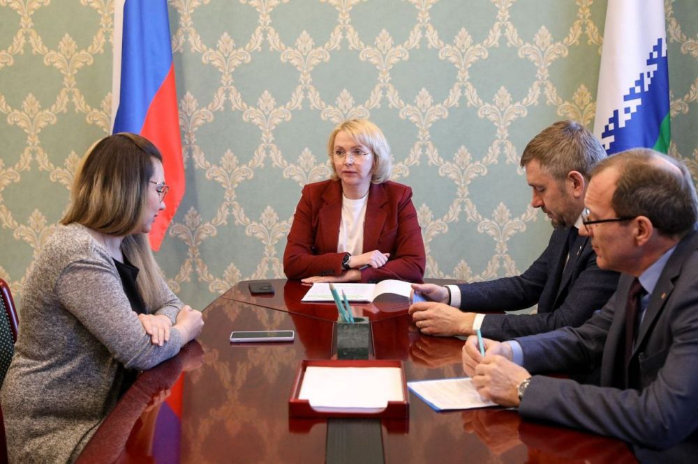 Ирина Гехт: Сегодня на личный прием ко мне пришла жительница Нарьян-Мара Ирина Валерьевна Шахова