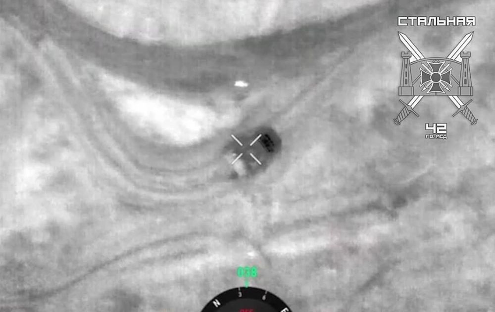 Операторы БПЛА 1429-го гвардейского полка охотятся без промаха - на Ореховском направлении вражеский пикап был уничтожен серией точных сбросов