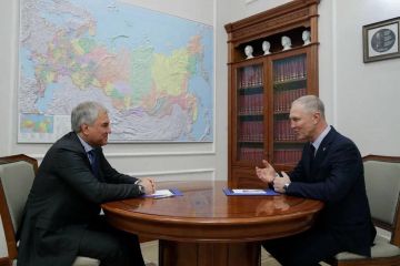 Состоялась встреча Председателя Государственной Думы Вячеслава Викторовича Володина с губернатором Херсонской области Владимиром Васильвичем Сальдо